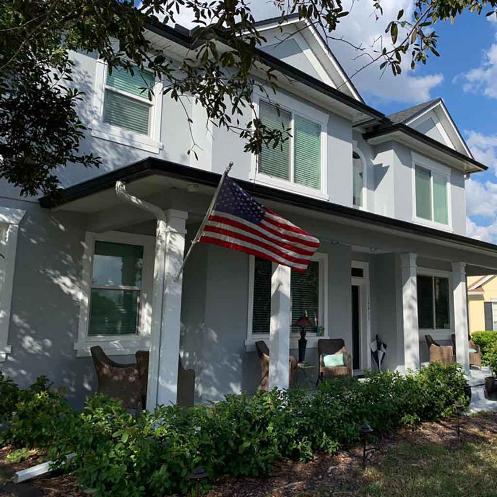 Colonial Home White Aluminum Gutters